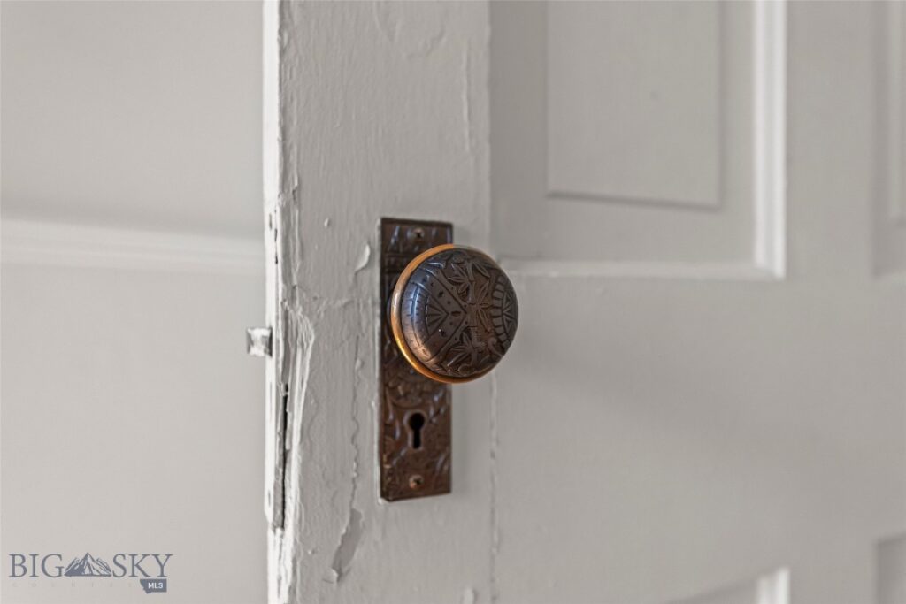 303 S Yellowstone Street, Livingston MT 59047