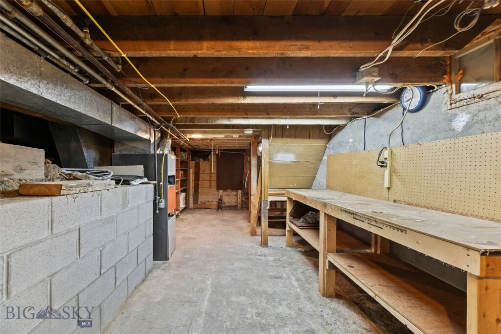 303 S Yellowstone Street, Livingston MT 59047