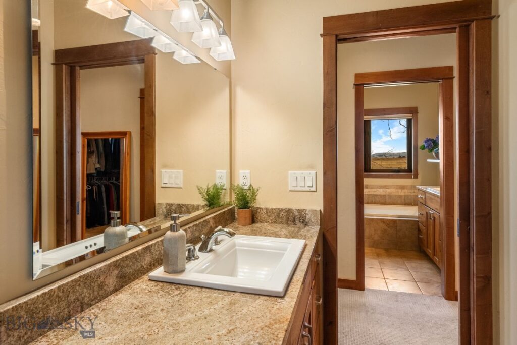 303 S Big Elk Meadow Road, Gallatin Gateway MT 59730