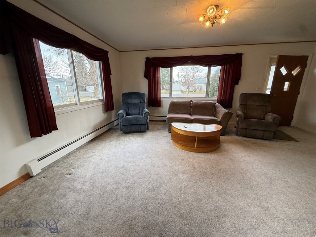 304 W 3rd, Big Timber MT 59011