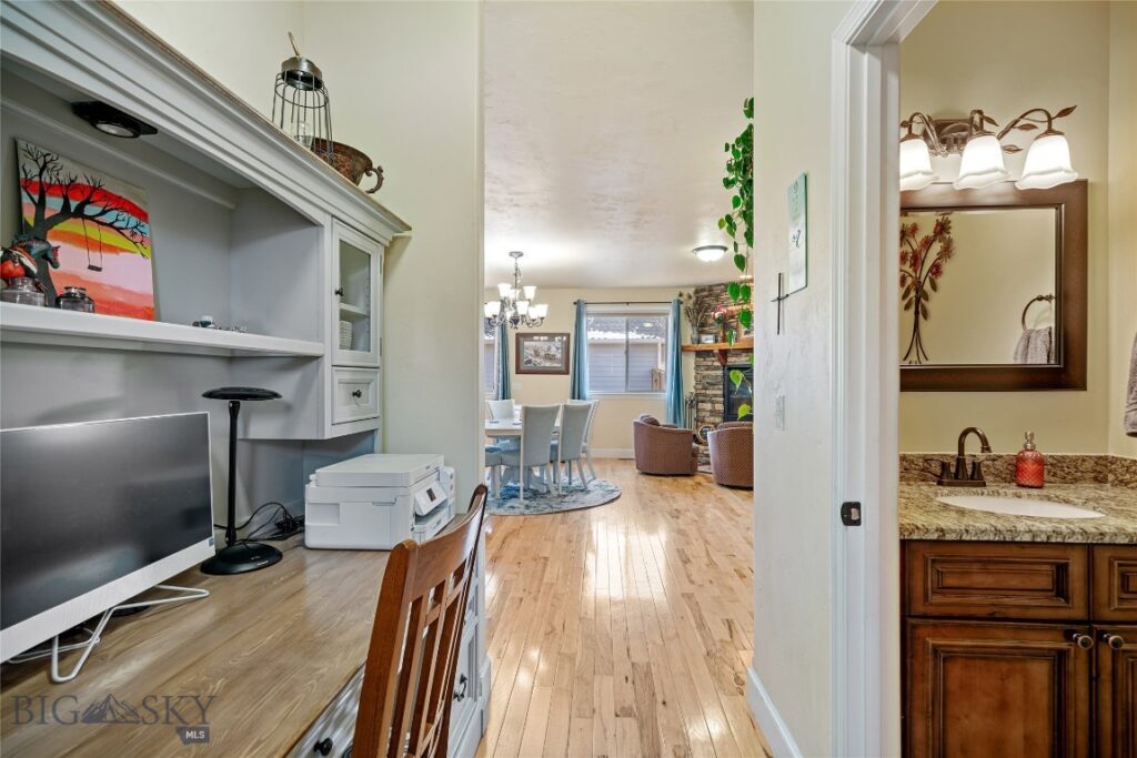 304 Farmall Lane, Manhattan MT 59741