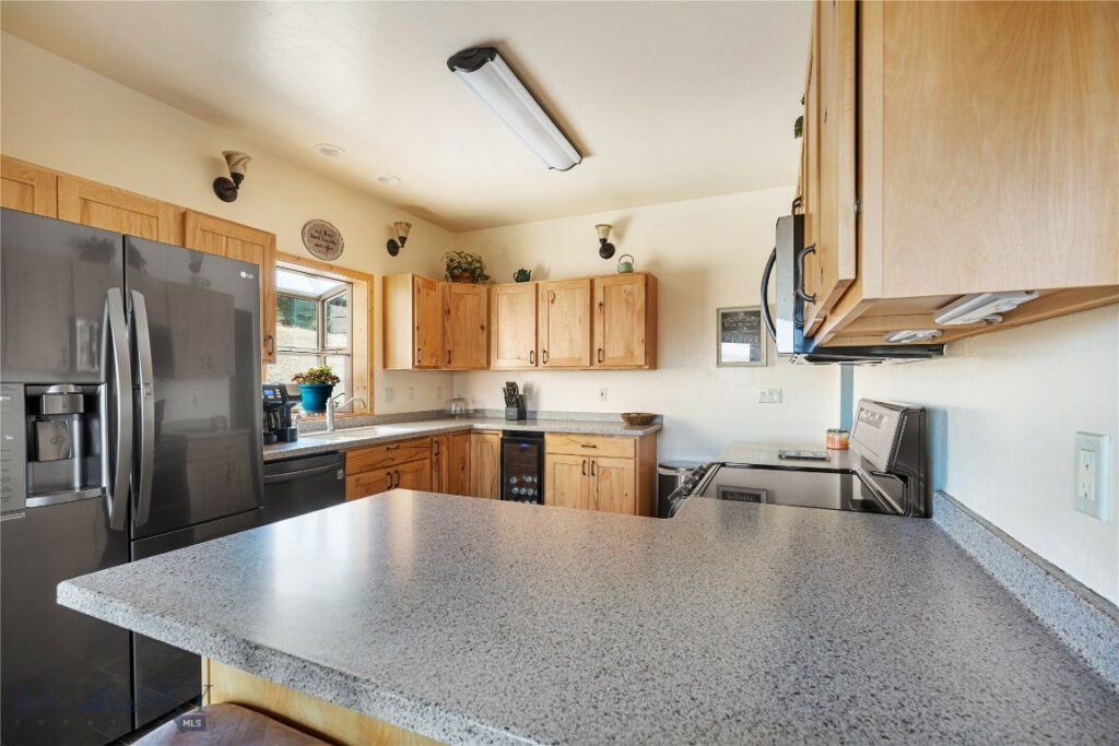 31 Rogers Ln, Boulder MT 59632