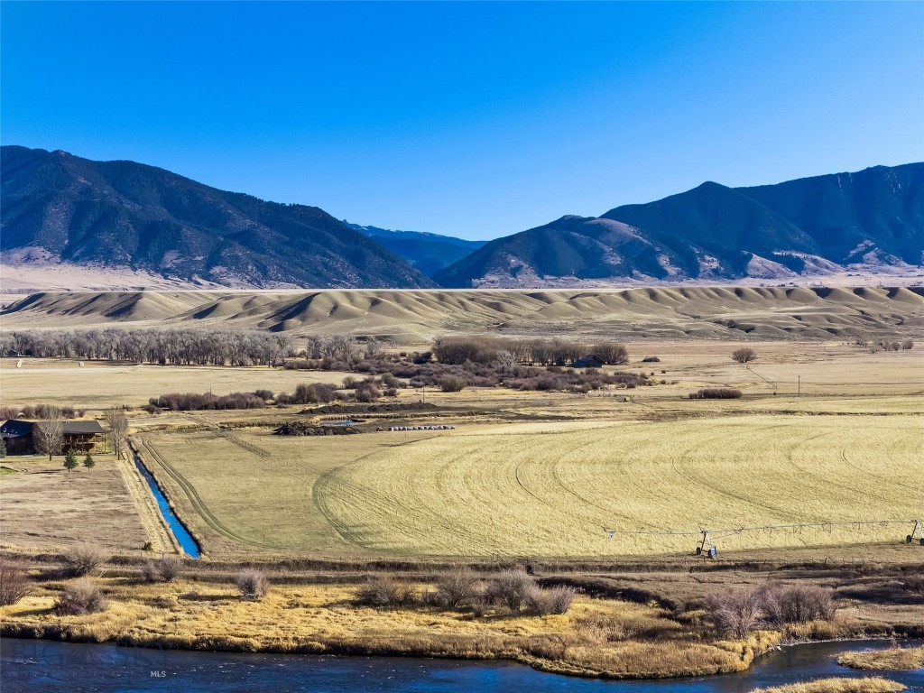 311 Jeffers Loop Road, Ennis MT 59729