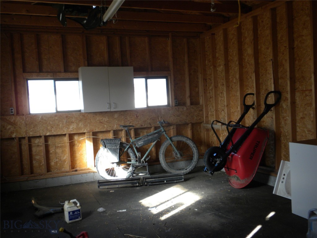 312 S Madison, Twin Bridges MT 59754