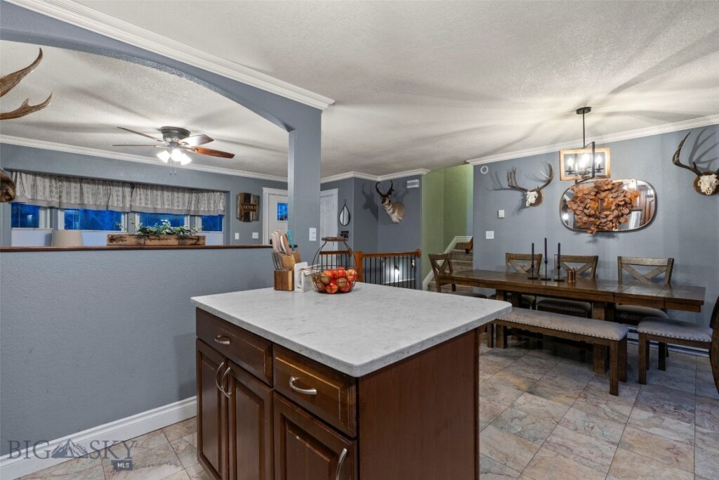 313 S Harrison Avenue, Townsend MT 59644