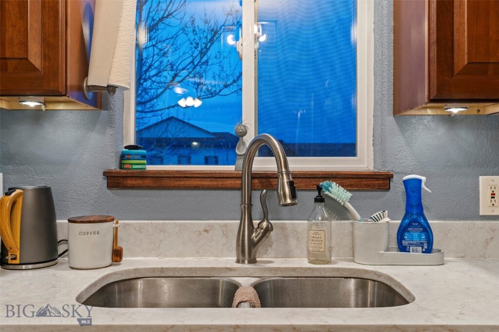 313 S Harrison Avenue, Townsend MT 59644