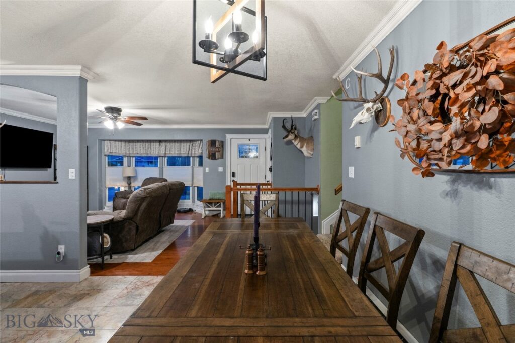 313 S Harrison Avenue, Townsend MT 59644