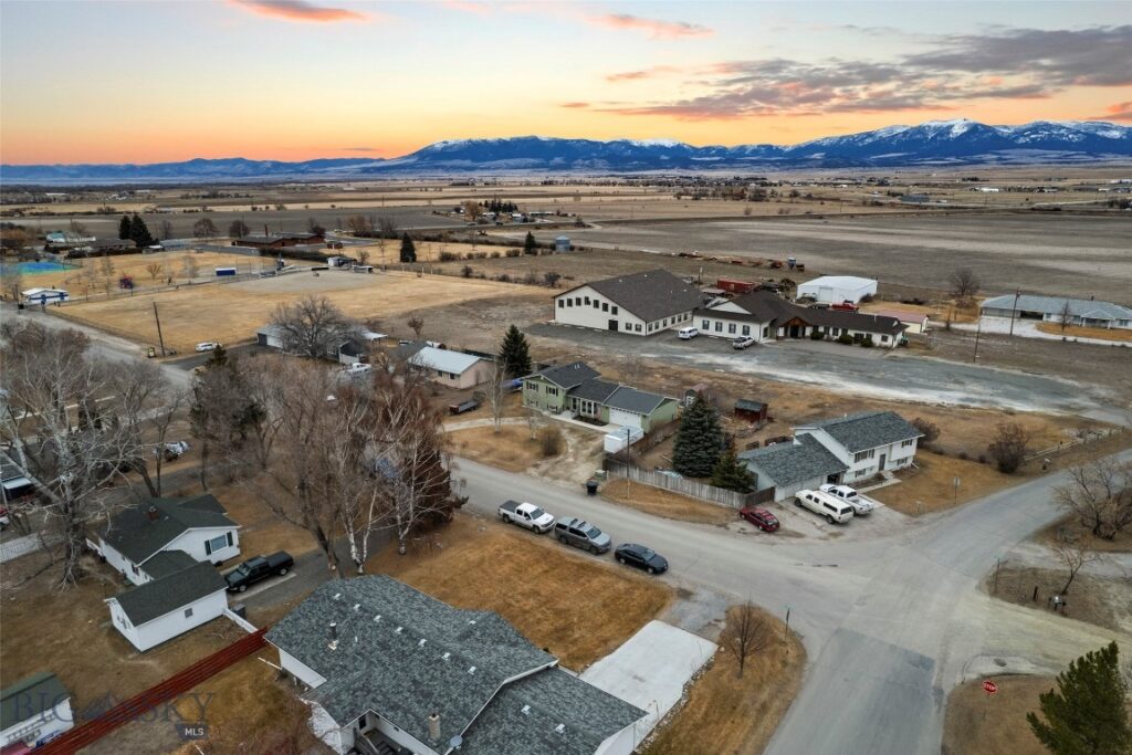 313 S Harrison Avenue, Townsend MT 59644