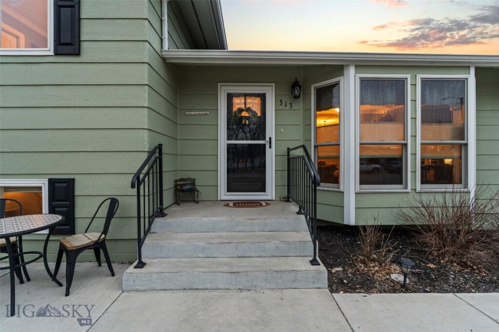 313 S Harrison Avenue, Townsend MT 59644