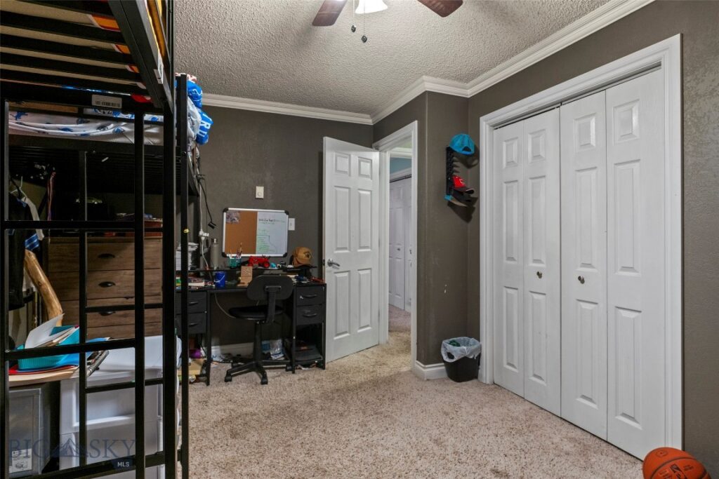 313 S Harrison Avenue, Townsend MT 59644