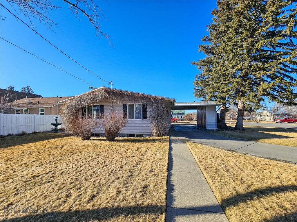 319 E 7th Avenue, Big Timber MT 59011
