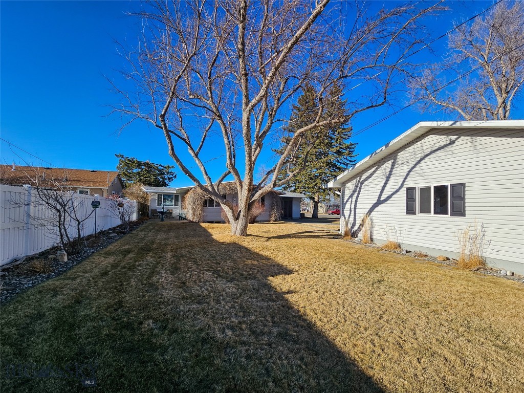 319 E 7th Avenue, Big Timber MT 59011