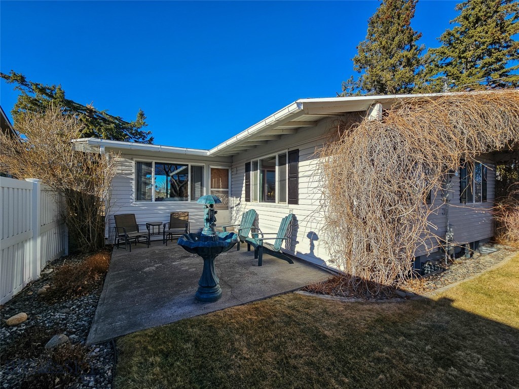 319 E 7th Avenue, Big Timber MT 59011