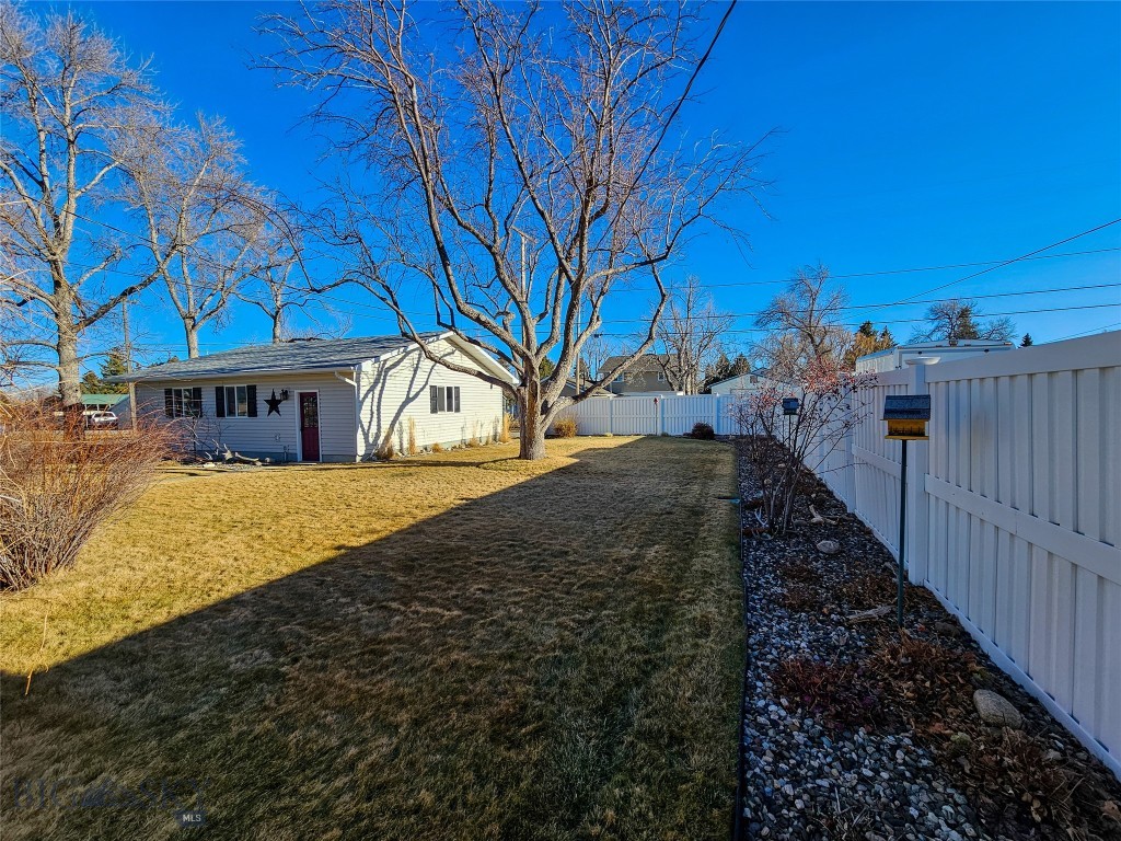 319 E 7th Avenue, Big Timber MT 59011