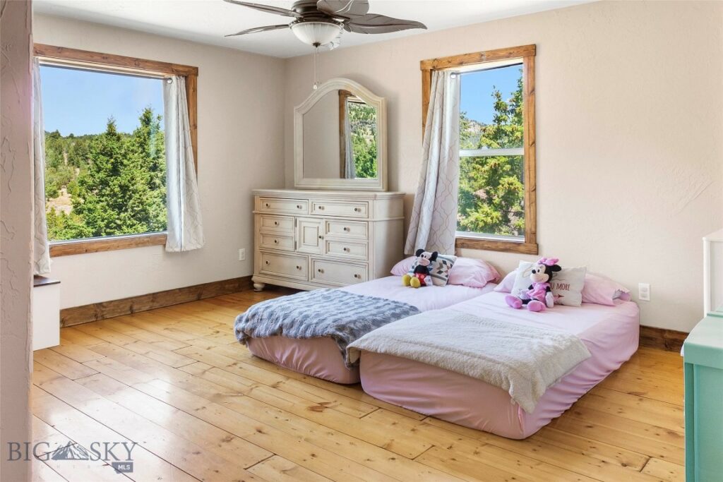 3337 Iris Ridge, Ramsay MT 59748