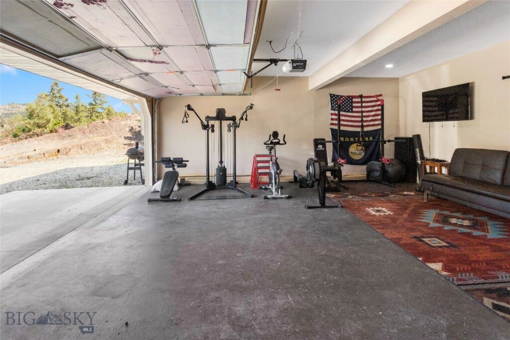 3337 Iris Ridge, Ramsay MT 59748