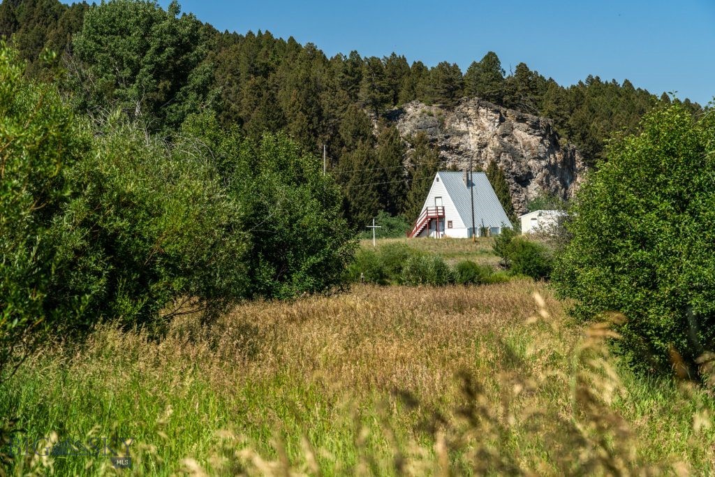 337 Echo Valley Campground Rd, Avon MT 59713