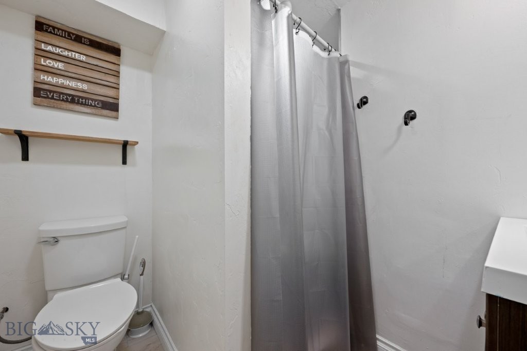 33900 Sheep Camp Road, Bonner MT 59823