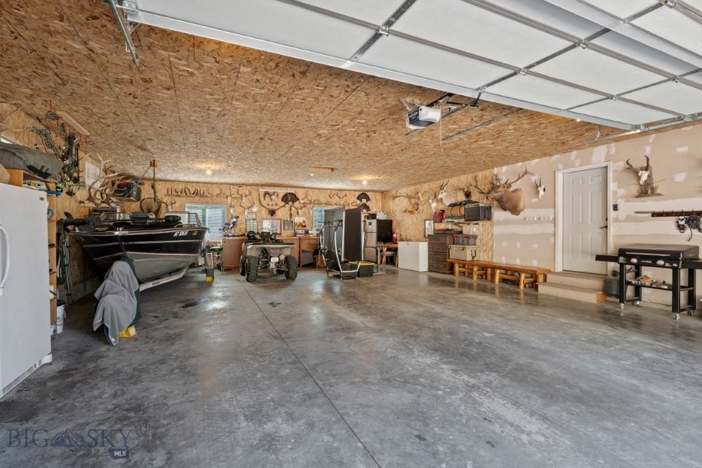 33900 Sheep Camp Road, Bonner MT 59823