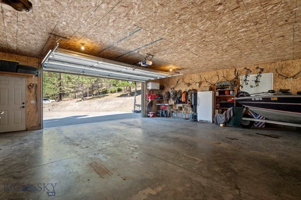 33900 Sheep Camp Road, Bonner MT 59823