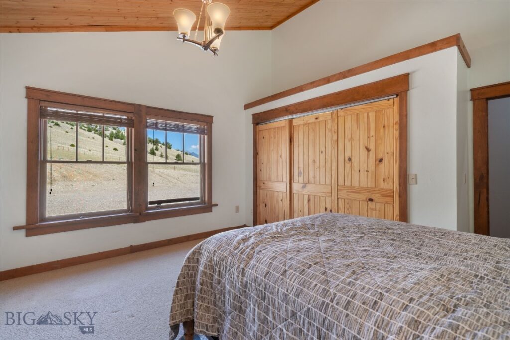 35 Halo Loop Trail, Ennis MT 59729