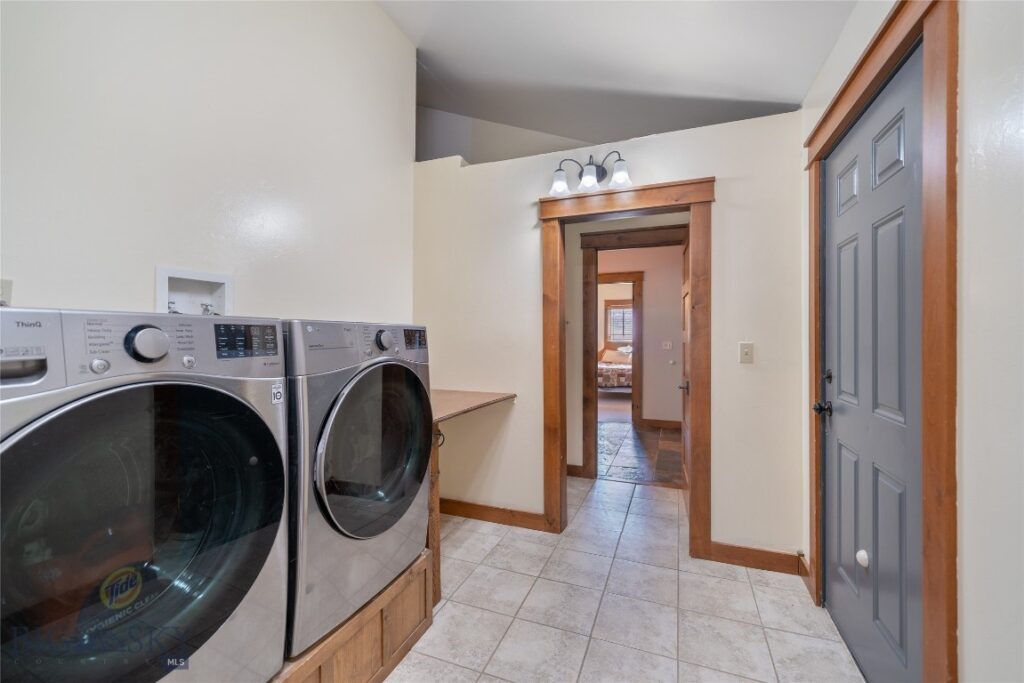 35 Halo Loop Trail, Ennis MT 59729