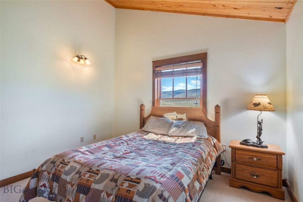 35 Halo Loop Trail, Ennis MT 59729