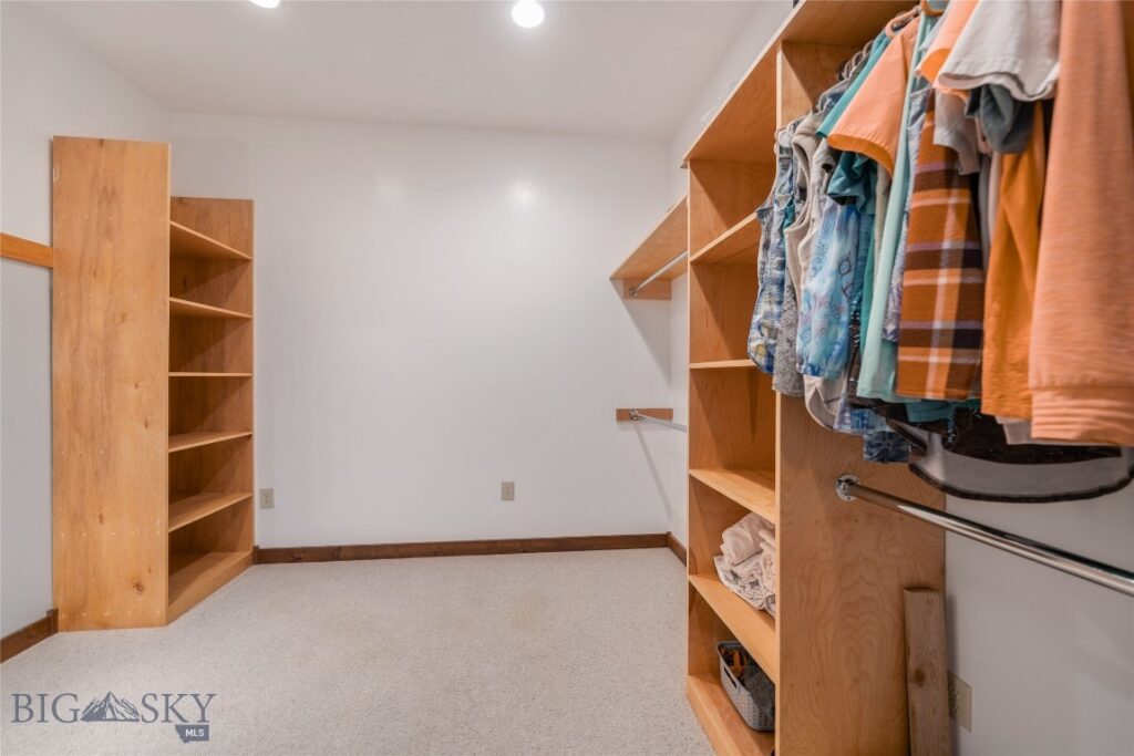 35 Halo Loop Trail, Ennis MT 59729