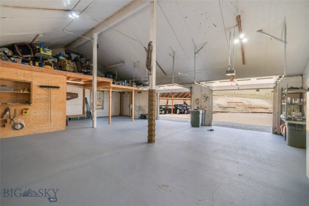 35 Halo Loop Trail, Ennis MT 59729