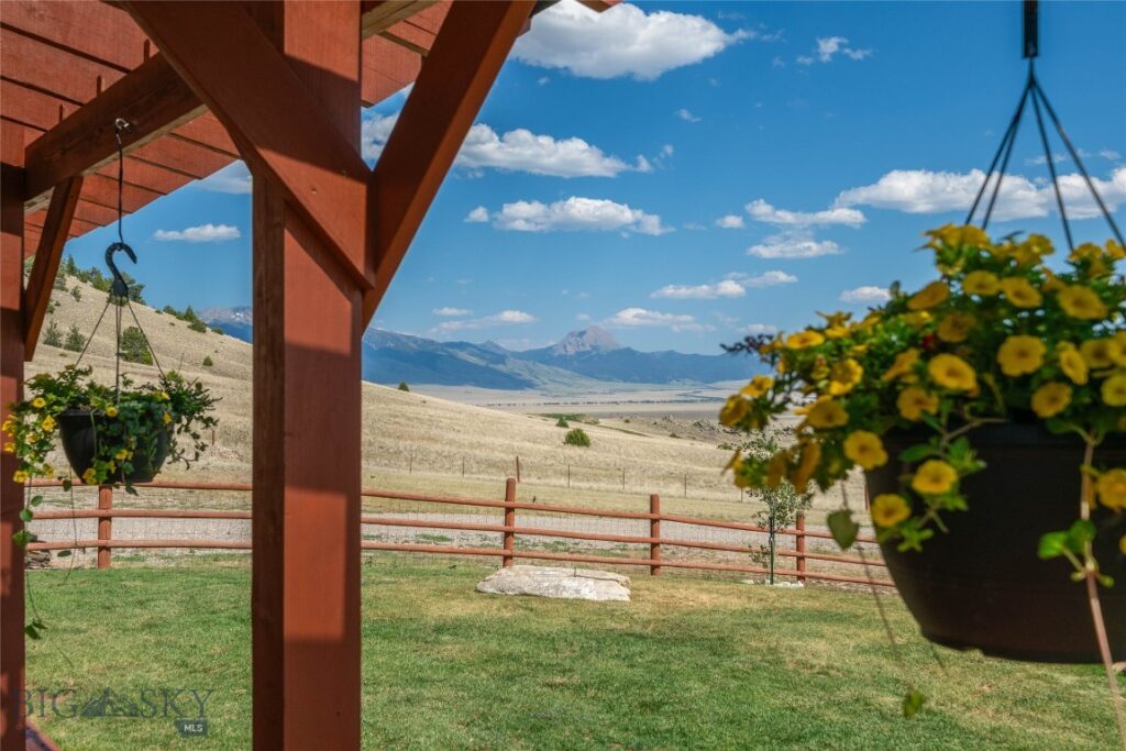 35 Halo Loop Trail, Ennis MT 59729