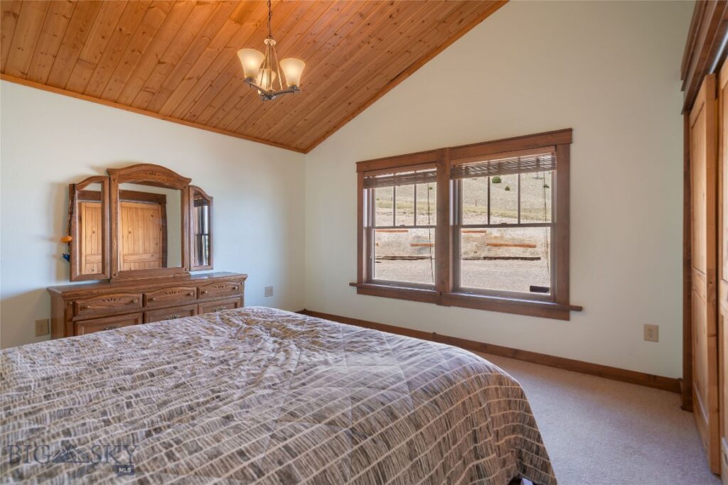 35 Halo Loop Trail, Ennis MT 59729