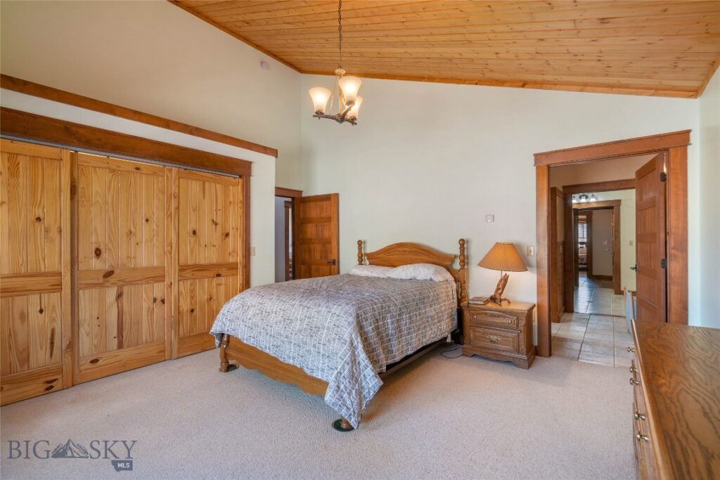 35 Halo Loop Trail, Ennis MT 59729