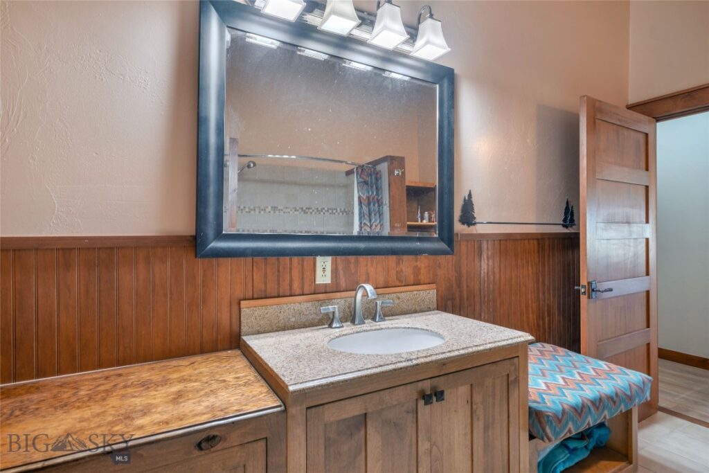35 Halo Loop Trail, Ennis MT 59729