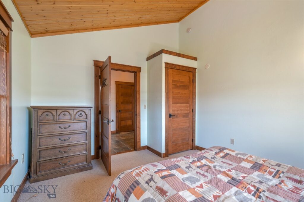 35 Halo Loop Trail, Ennis MT 59729