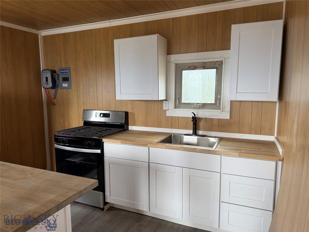 357 Pole Gulch Road, Three Forks MT 59752