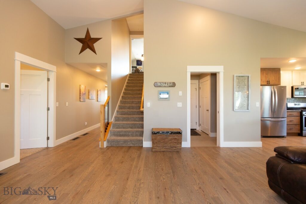 358 Pioneer Crossing Blvd, Manhattan MT 59741