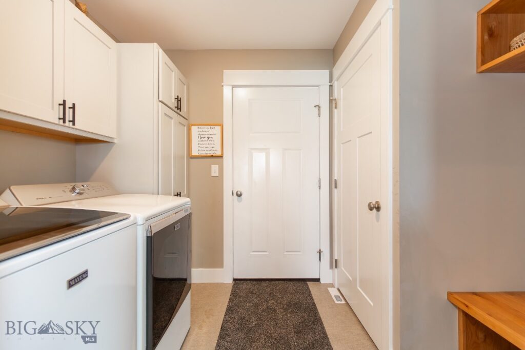 358 Pioneer Crossing Blvd, Manhattan MT 59741