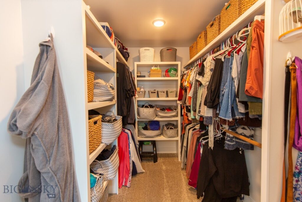 358 Pioneer Crossing Blvd, Manhattan MT 59741