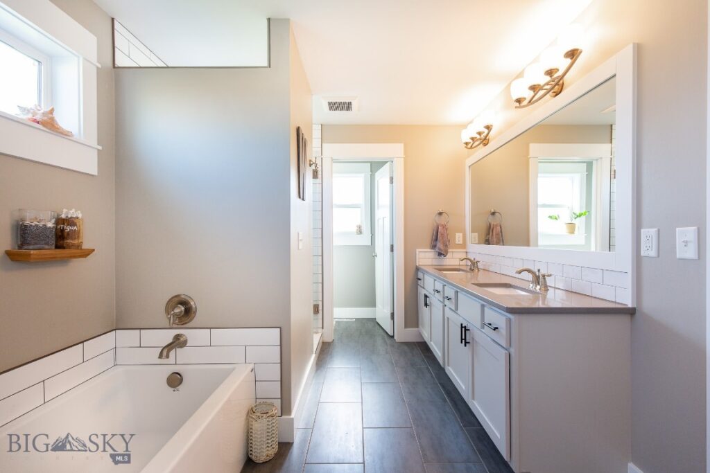 358 Pioneer Crossing Blvd, Manhattan MT 59741