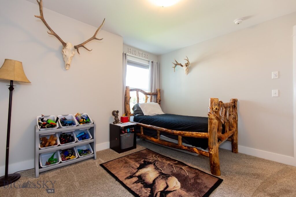 358 Pioneer Crossing Blvd, Manhattan MT 59741