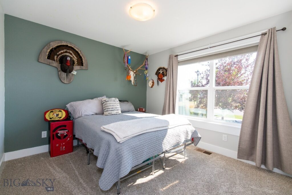 358 Pioneer Crossing Blvd, Manhattan MT 59741