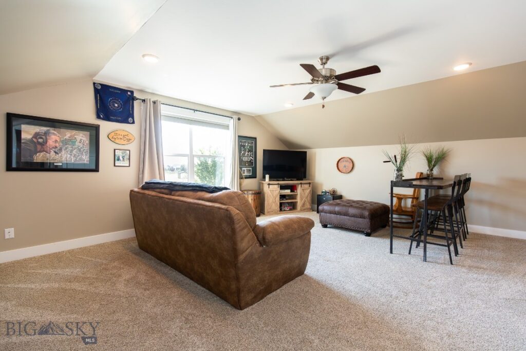 358 Pioneer Crossing Blvd, Manhattan MT 59741