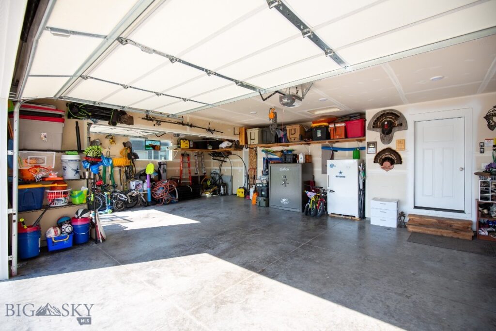 358 Pioneer Crossing Blvd, Manhattan MT 59741