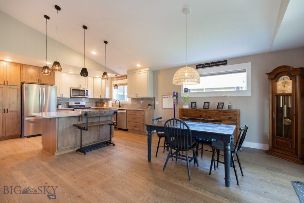 358 Pioneer Crossing Blvd, Manhattan MT 59741