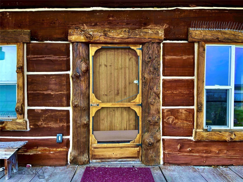 36 S Shore Road, Babb MT 59411