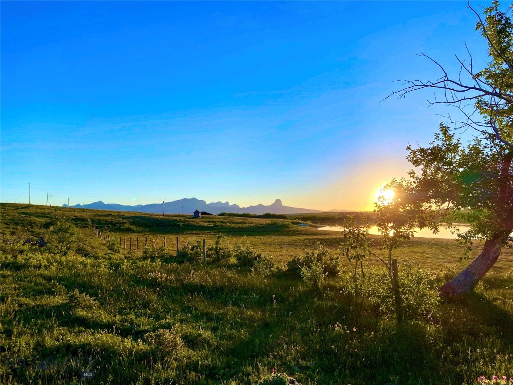 36 S Shore Road, Babb MT 59411