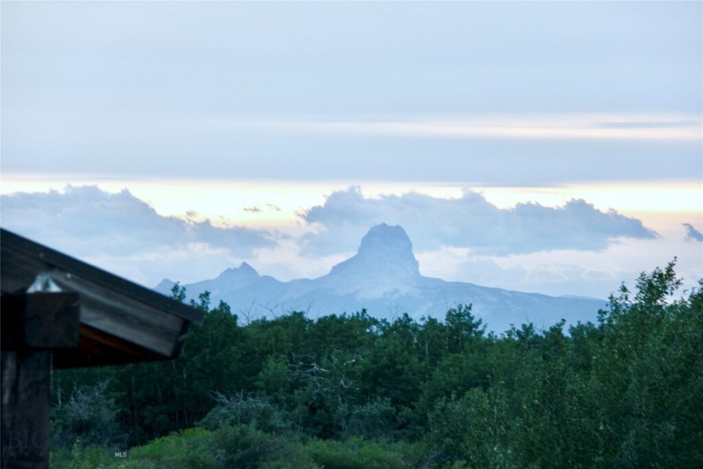 36 S Shore Road, Babb MT 59411