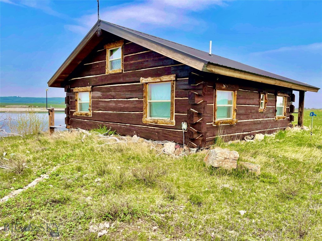 36 S Shore Road, Babb MT 59411