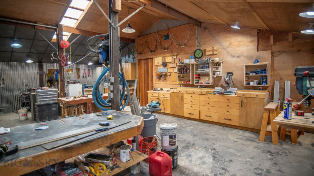 3640 Jagar Lane, Bozeman MT 59718