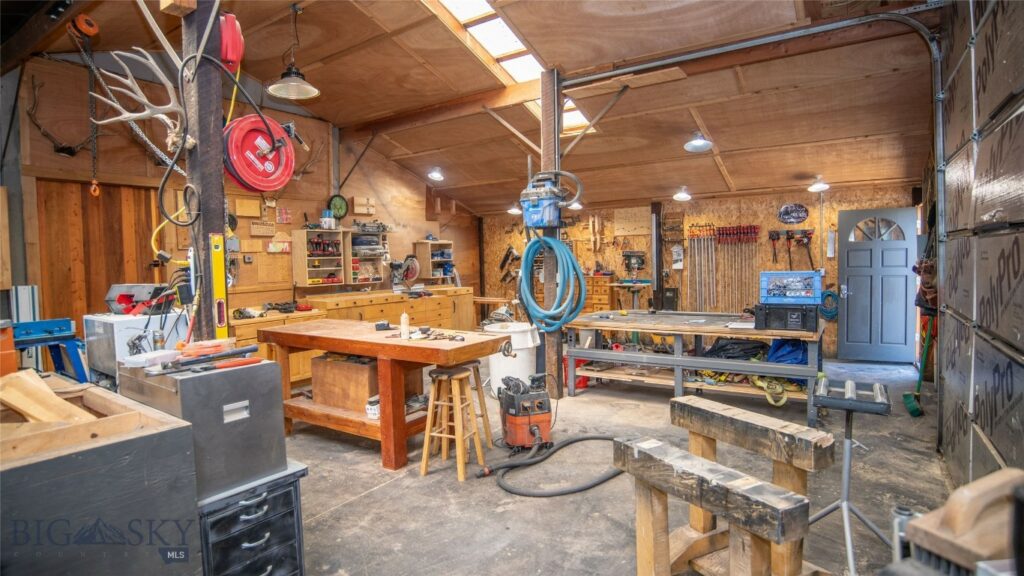 3640 Jagar Lane, Bozeman MT 59718